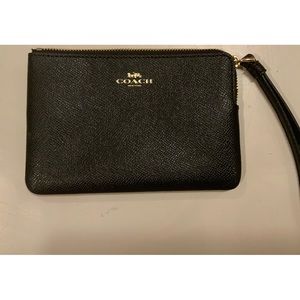Authentic Coach Black Saffiano Leather Wristlet Gold hardware